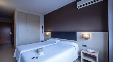 HOTEL CALIFORNIA GARDEN