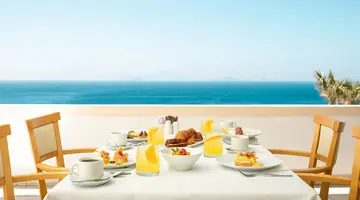 Hotel Canvas by Mitsis Family Village