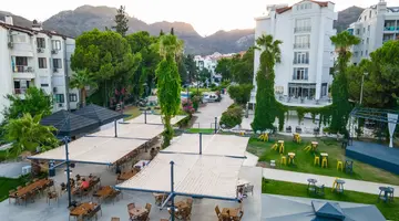 HOTEL CAPREA