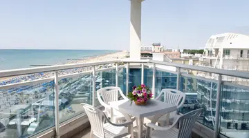Hotel Caravelle