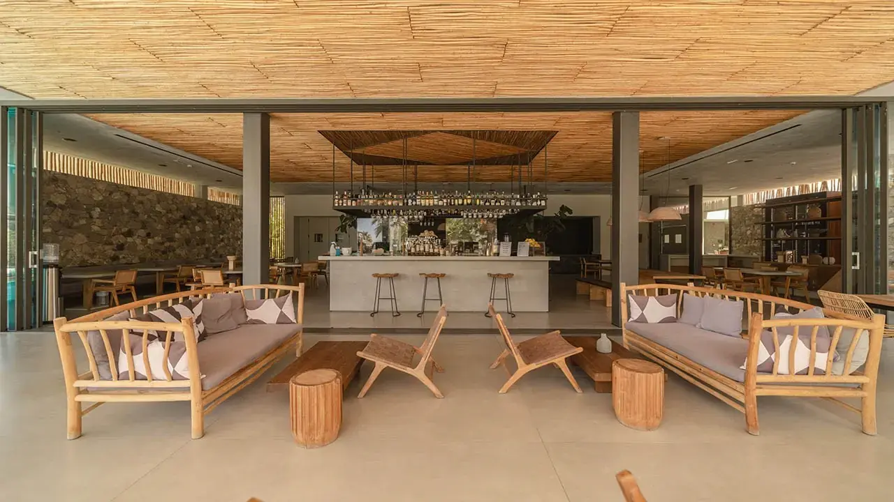 Hotel Caravia Beach
