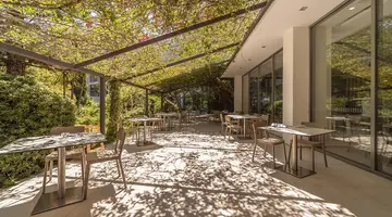Hotel Caravia Beach