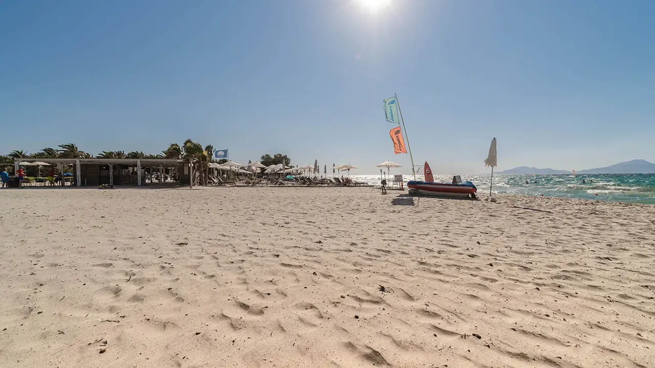 Hotel Caravia Beach