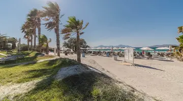 Hotel Caravia Beach