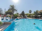 Hotel Caravia Beach