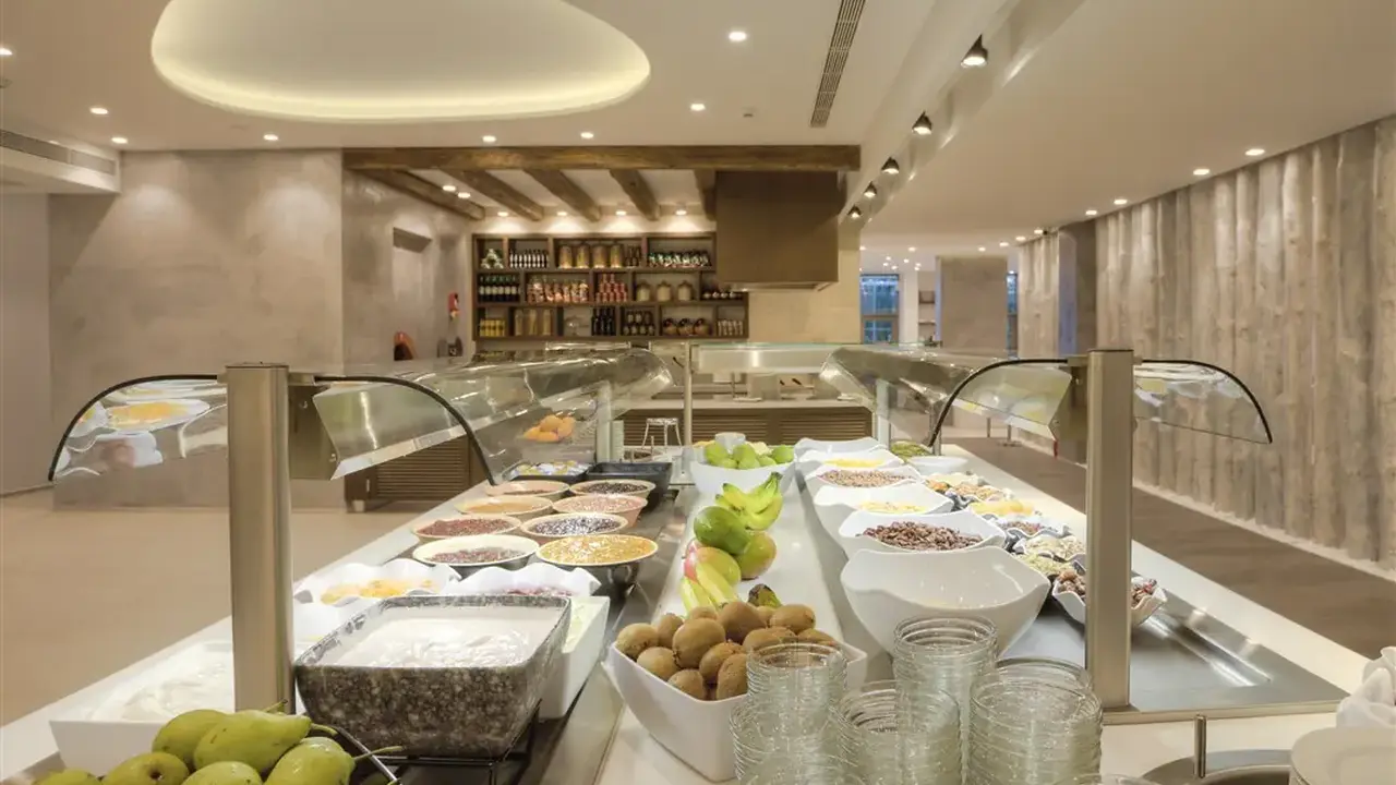 Hotel Caravia Beach
