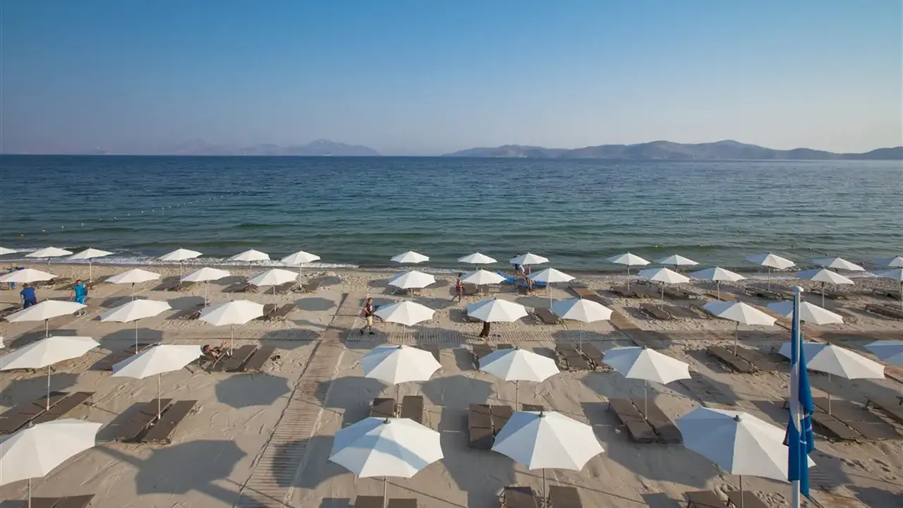 Hotel Caravia Beach