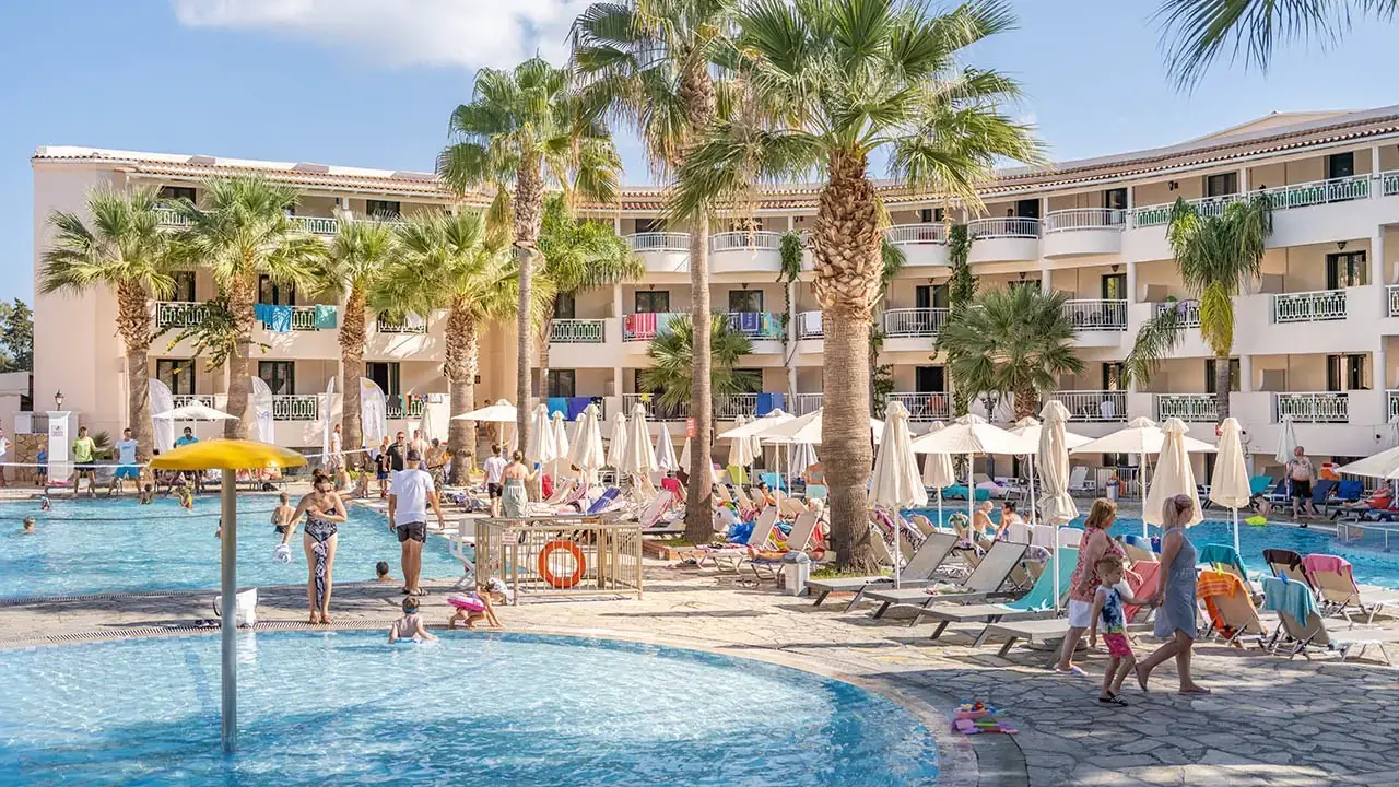 Hotel Caretta Beach Resort & Waterpark