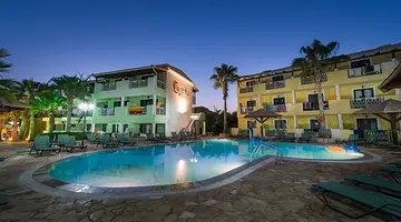 Hotel Caretta Beach Resort & Waterpark