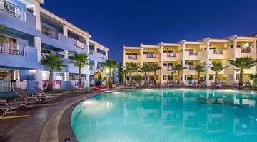 Hotel Caretta Beach Resort & Waterpark