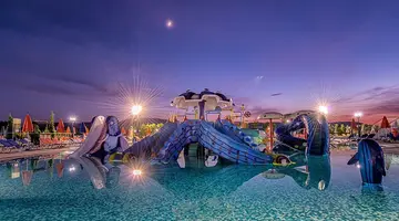 Hotel Caretta Beach Resort & Waterpark