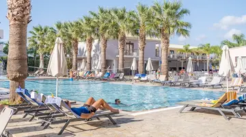Hotel Caretta Beach Resort & Waterpark