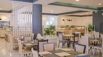 Hotel Caretta Beach Resort & Waterpark