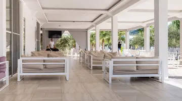 Hotel Caretta Island