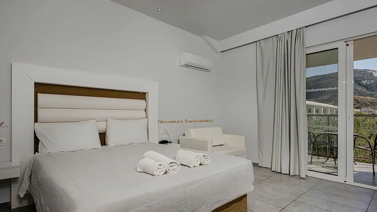 Hotel Caretta Island