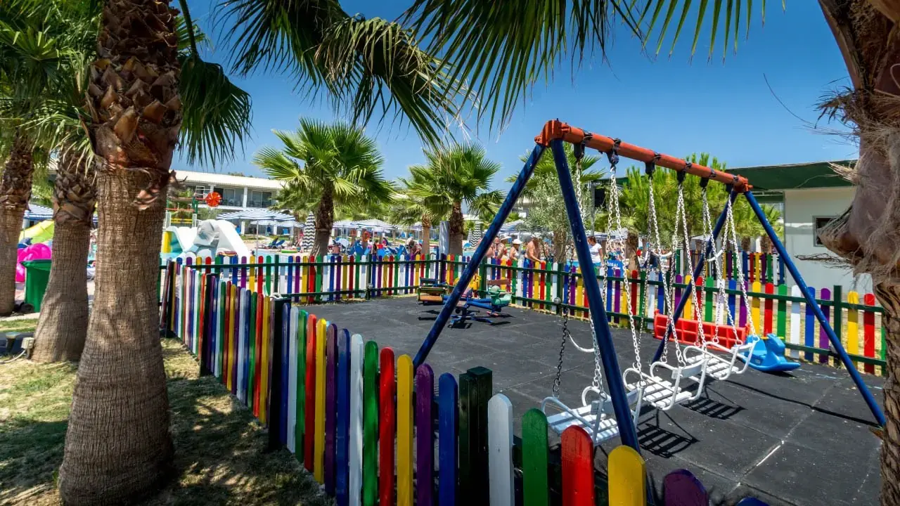 Hotel Caretta Island