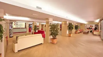 HOTEL CARIBBEAN BAY