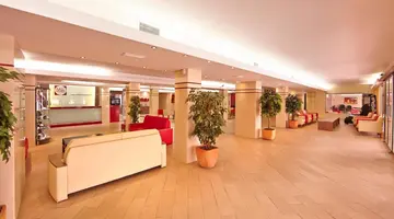 HOTEL CARIBBEAN BAY