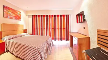 HOTEL CARIBBEAN BAY