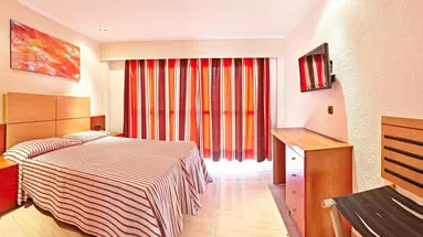 HOTEL CARIBBEAN BAY