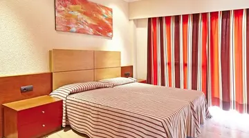 HOTEL CARIBBEAN BAY