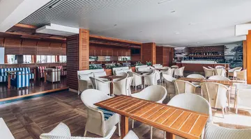 Hotel Carine Delfin Bijela