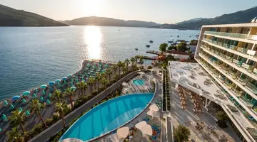 Hotel Carine Kumbor Superior
