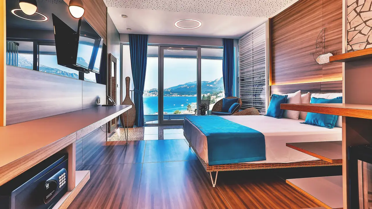 Hotel Carine Kumbor Superior