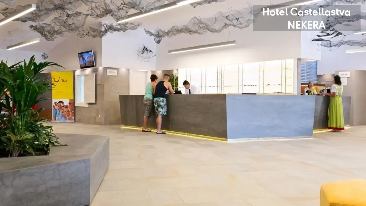 HOTEL CASTELLASTVA