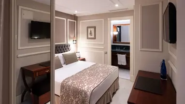 HOTEL CATALONIA LAS CORTES