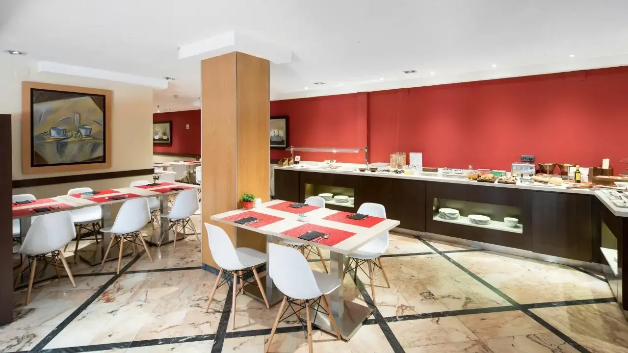 Hotel Catalonia Mikado