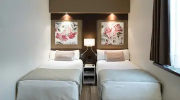 Hotel Catalonia Mikado