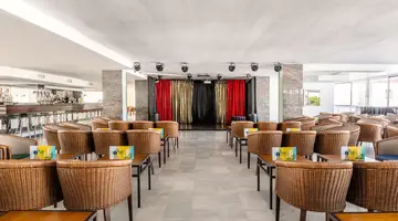 Hotel Catalonia Oro Negro