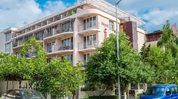 HOTEL CENTRAL