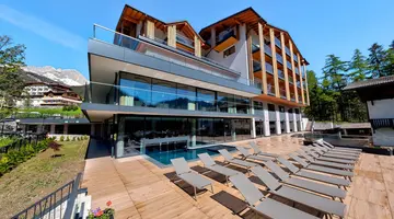 Hotel Ciampedie Luxury Alpine SPA