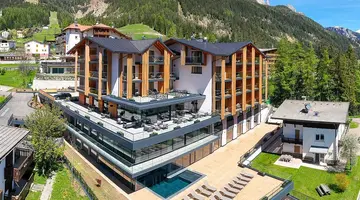 Hotel Ciampedie Luxury Alpine SPA