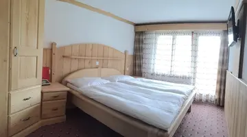 Hotel City