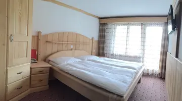 Hotel City