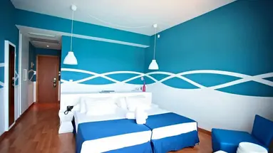 HOTEL CLUMBA