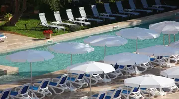 HOTEL CLUMBA