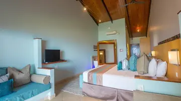 Hotel Coco De Mer & Black Parrot Suites