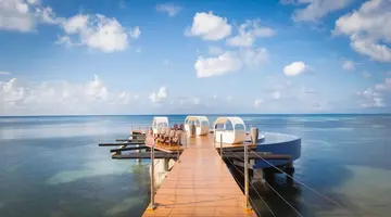 Hotel Coco De Mer & Black Parrot Suites
