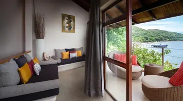 Hotel Coco De Mer & Black Parrot Suites