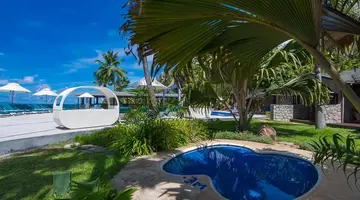 Hotel Coco De Mer & Black Parrot Suites