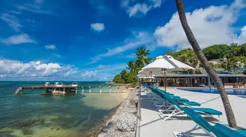 Hotel Coco De Mer & Black Parrot Suites