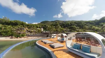 Hotel Coco De Mer & Black Parrot Suites