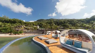 Hotel Coco De Mer & Black Parrot Suites