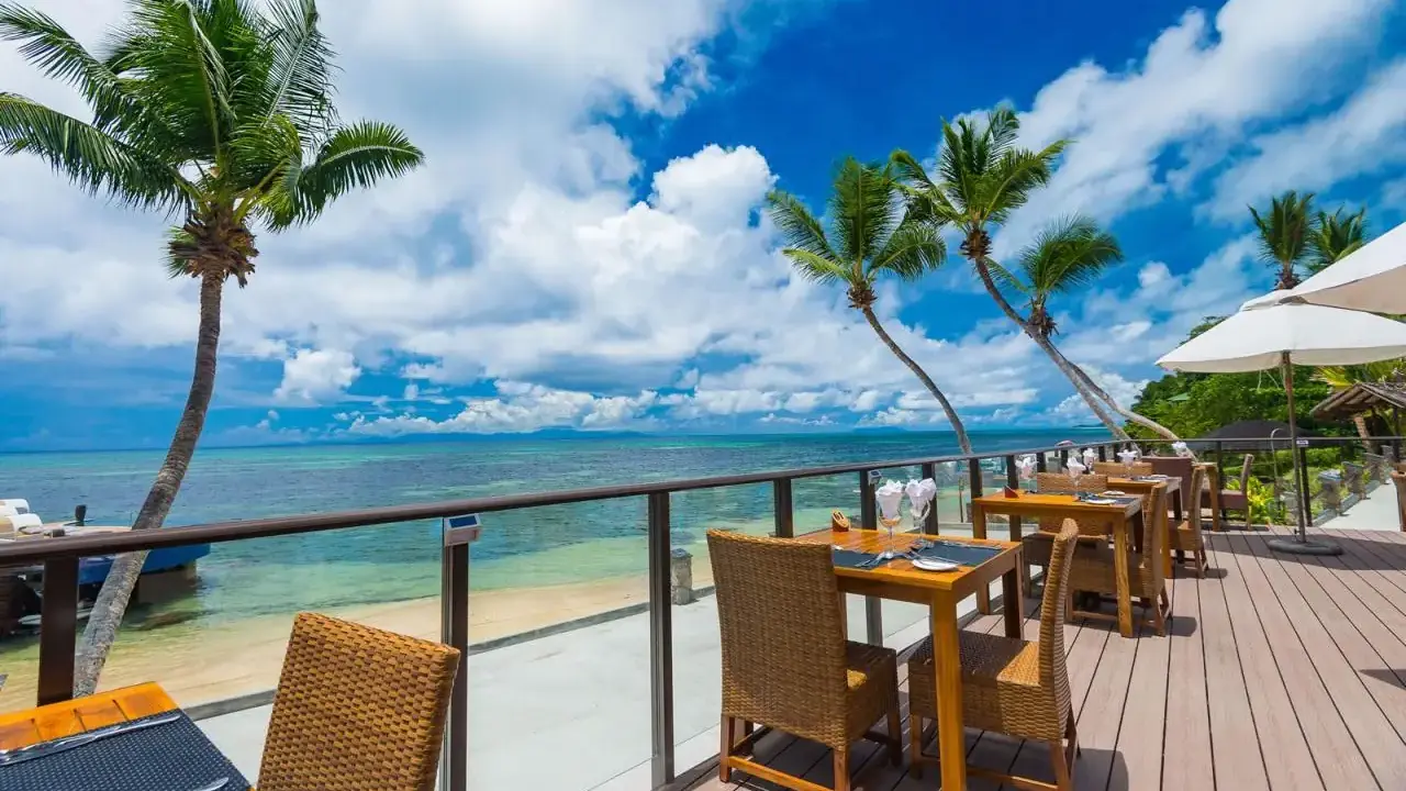 Hotel Coco De Mer & Black Parrot Suites