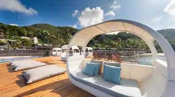 Hotel Coco De Mer & Black Parrot Suites