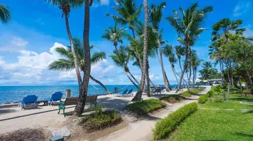 Hotel Coco De Mer & Black Parrot Suites